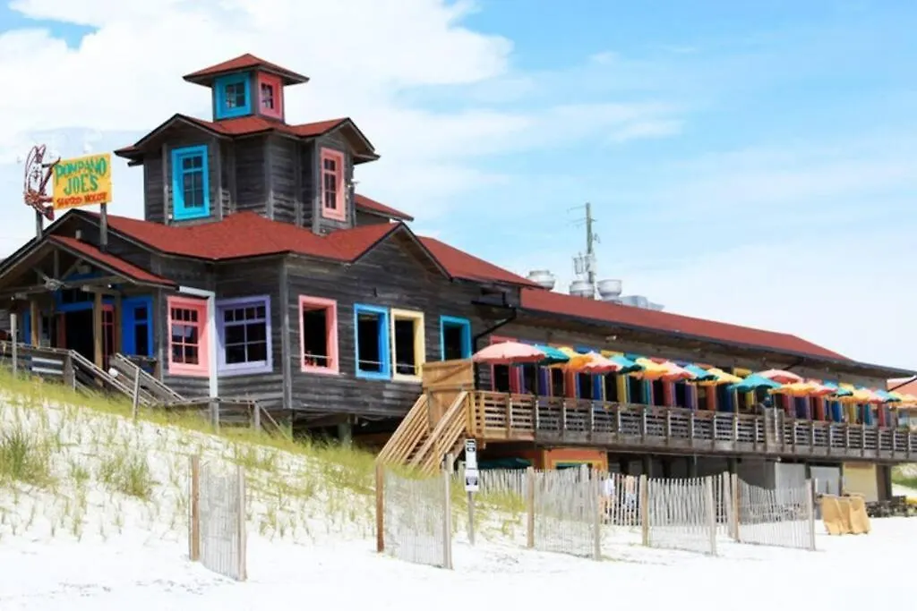 Updated Townhome W/Pool, Walk To The Beach Destin