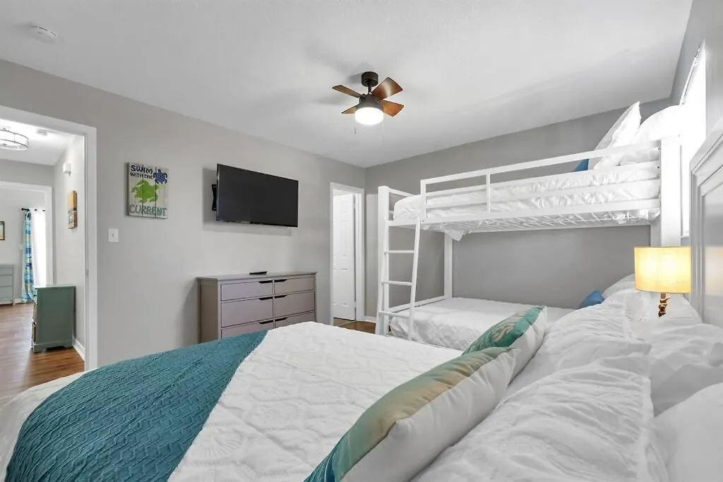 Updated Townhome W/Pool, Walk To The Beach Destin